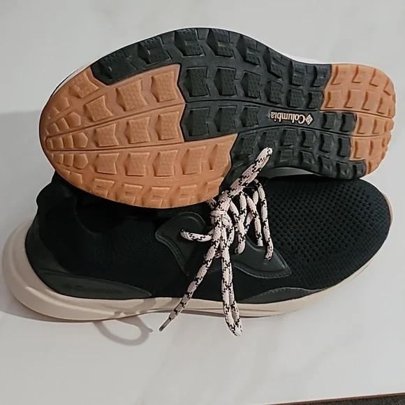 Columbia Men Outdry Mid Trail Knit Sock Shoe Black Lightweight Activewear New 10